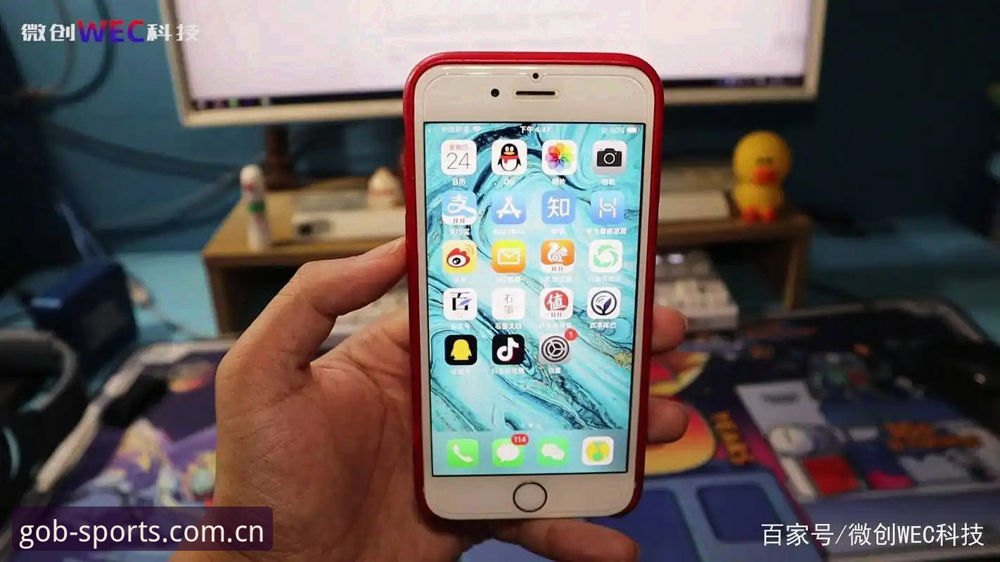 B体育掉线问题解析：iOS版稳定性vs传统直播入口，哪个更值得选择？